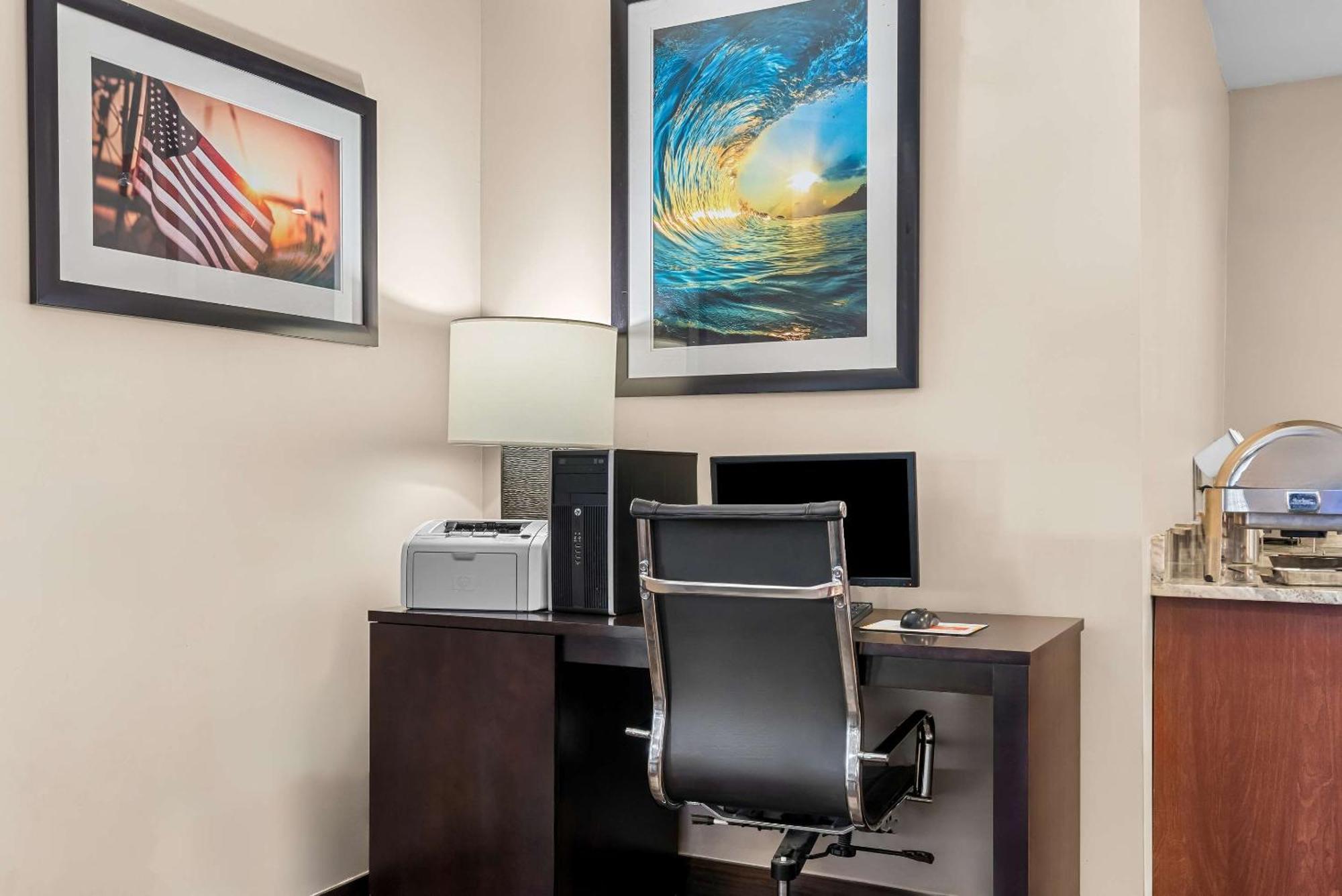 Comfort Suites Near Camp Lejeune Jacksonville Ngoại thất bức ảnh