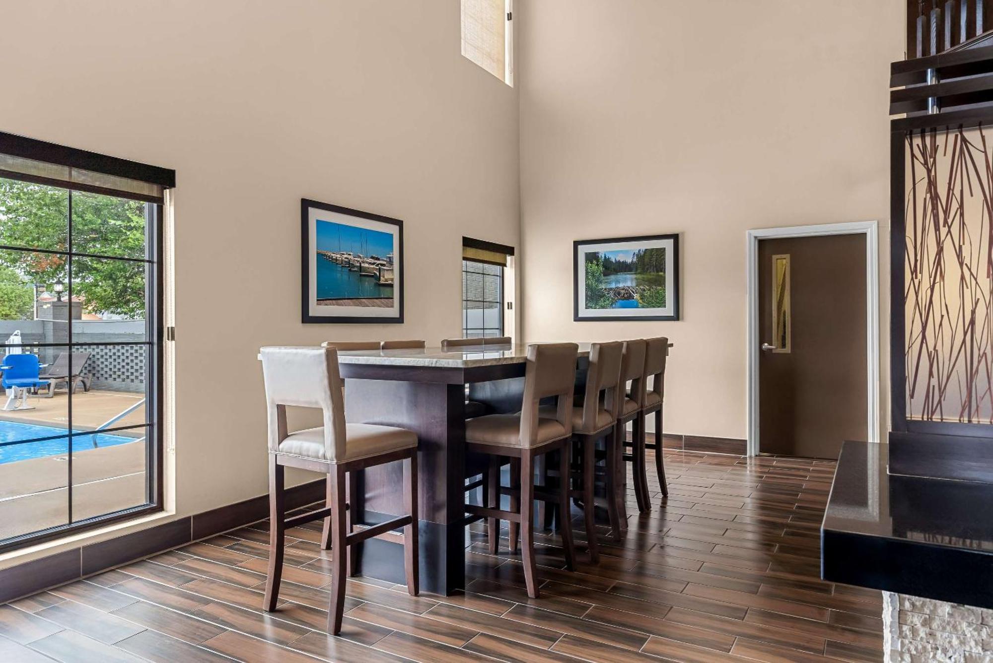 Comfort Suites Near Camp Lejeune Jacksonville Ngoại thất bức ảnh